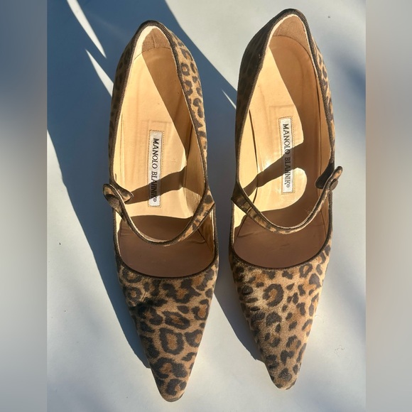 Manolo Blahnik Campari Suede Leopard Print Mary Jane Heels, 39, US 8.5 - 9 - Picture 3 of 13